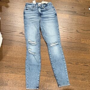Good American Light Blue Distressed Skinny Jeans